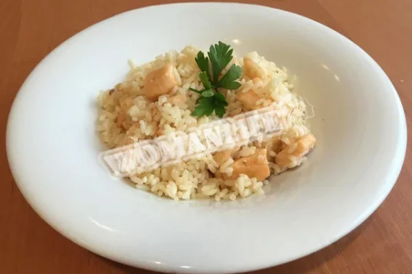 Шлунки сьомги з рисом