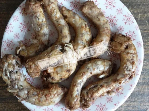 Курячі шийки в духовці