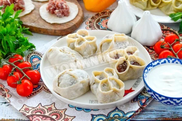 Як красиво ліпити манти