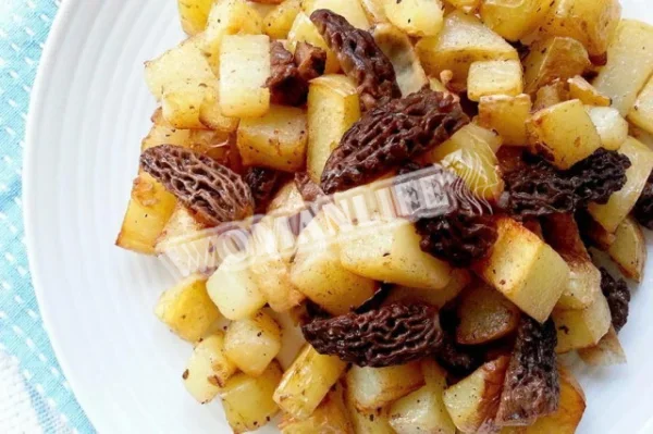 Сморчки з картоплею