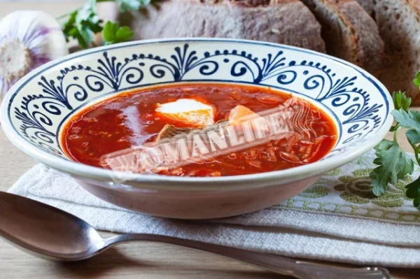 Класичний борщ з салом, яловичиною та картоплею