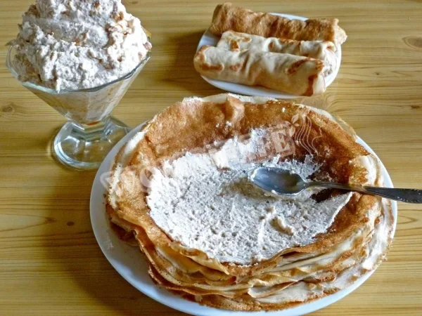 Сирна начинка з джемом і горіхами для млинців і оладок