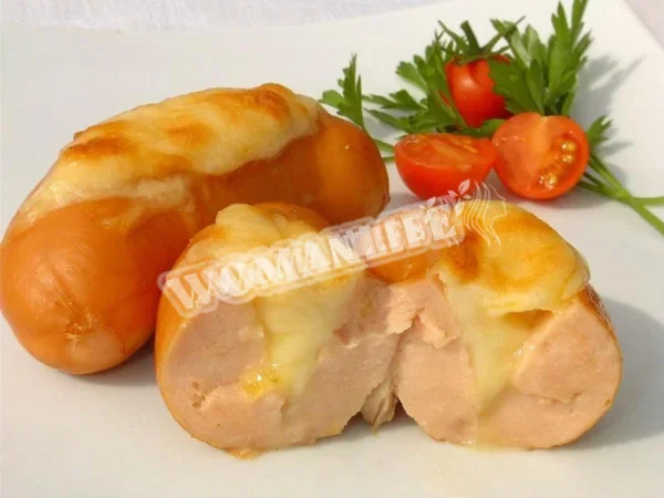 Сосиски з сиром