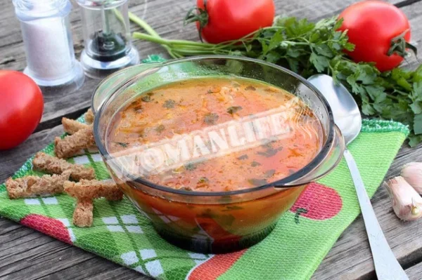 Харчо з томатною пастою зі свинини