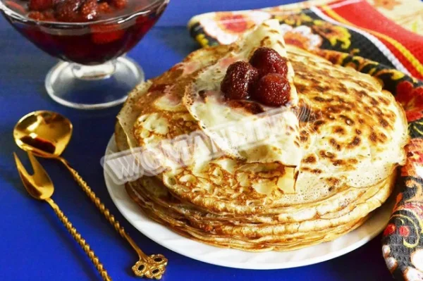 Млинці на кислому молоці без яєць