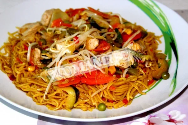 Курка з овочами по-китайськи