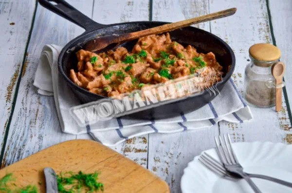 Бефстроганов з вершками