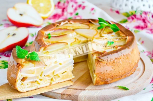 Пиріг з грушами в духовці
