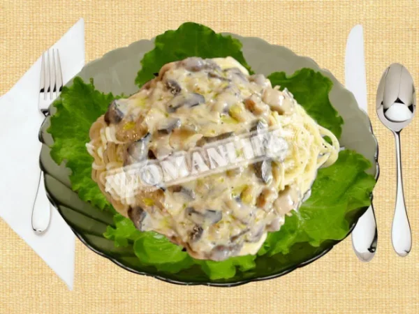 Курячі сердечка в мультиварці з макаронами