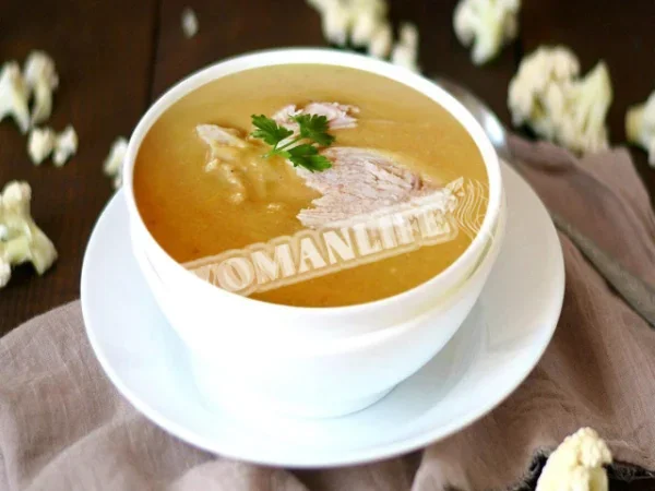 Пюре з кабачків з курячим філе