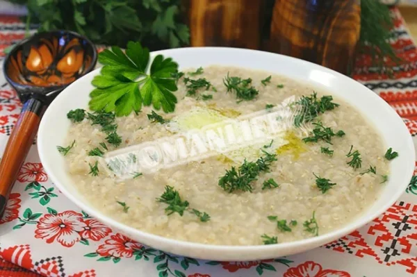 Рідка ячна каша на молоці
