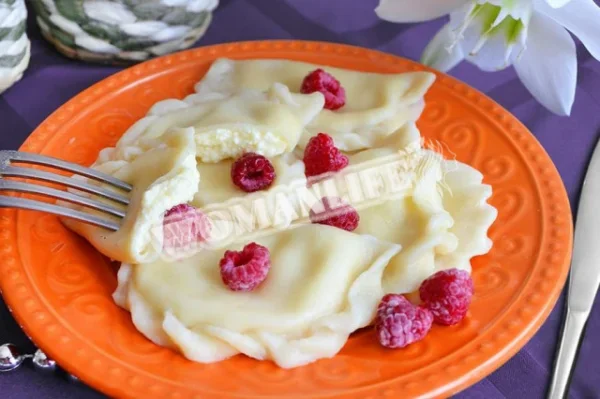 Вареники з сиром на кефірі