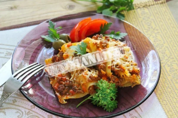 Класична лазанья з м'ясом