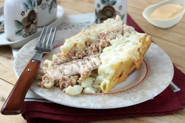 Макарони ріжки з фаршем в духовці