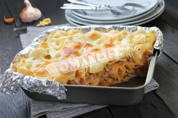 Лазанья з ріжками макаронів