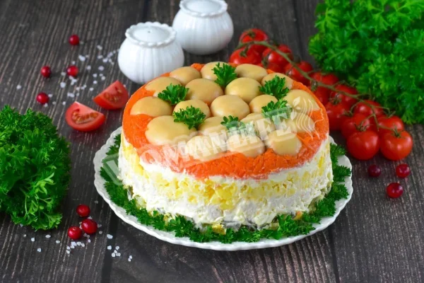 Грибна галявина салат з куркою