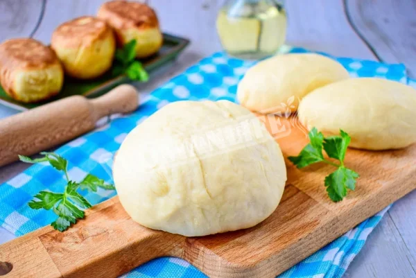 Тісто для пиріжків без дріжджів на воді