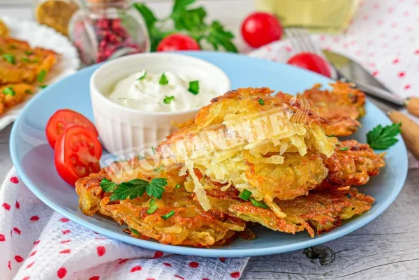 Деруни з цибулею