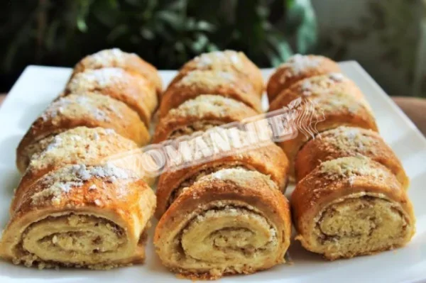 Печиво з горіховою начинкою