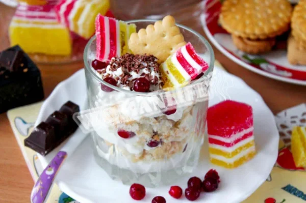 Сирний десерт без випічки і без желатину з печивом