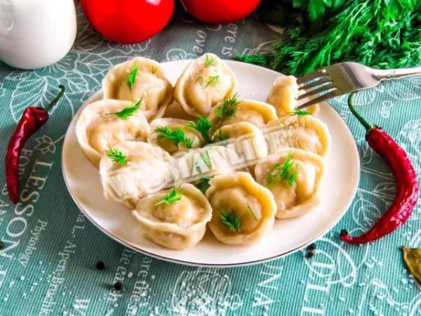 Домашні вареники з курячим фаршем
