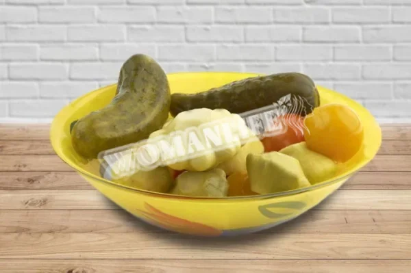 Патисони з помідорами та огірками