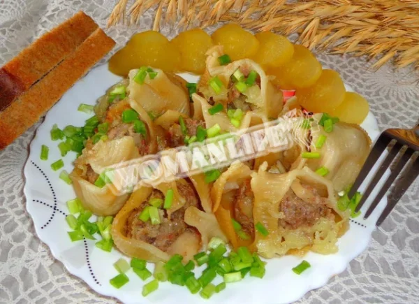Кончільоні, фаршировані м'ясом і сиром