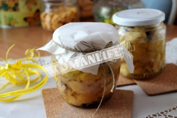 Тушкована курка в мультиварці
