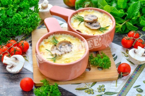 Класичний жульєн з куркою та грибами