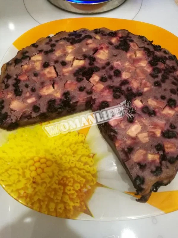 Чорничний яблучний клафуті