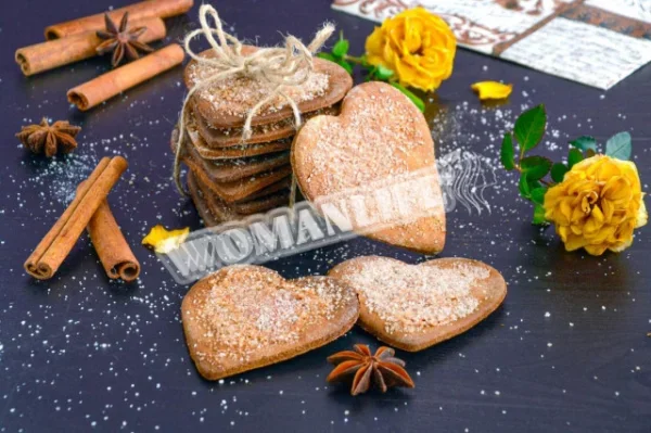 Печиво з житнього борошна з корицею