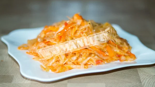 Російська тушкована капуста