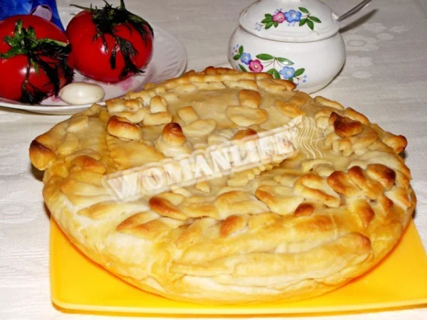 Закритий дріжджовий пиріг