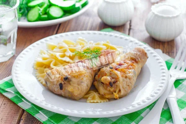 Фаршировані курячі ніжки в духовці