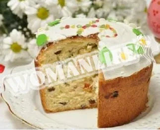 Паска з родзинками і цукатами