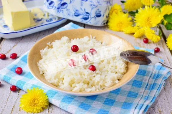 Рисова каша розсипчаста