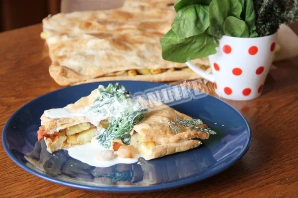 Курячий пиріг з розмарином і чебрецем