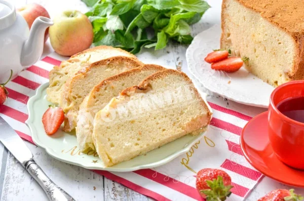 Шарлотка в хлібопічці