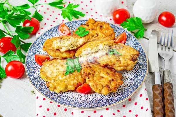 Курячі грудки по-албанськи