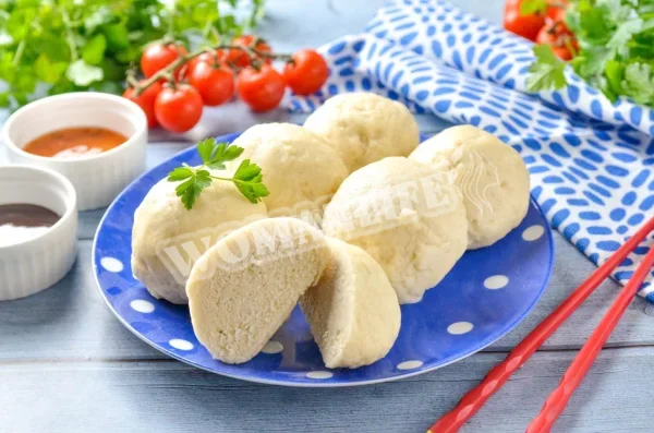 Китайські булочки з рисом на пару