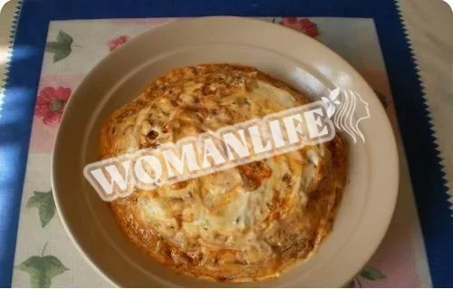 Оригінальний салат з грінками і кілька
