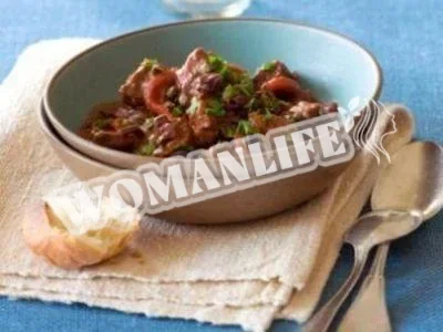 Тушкована свинина з рибним соусом і паленим цукром