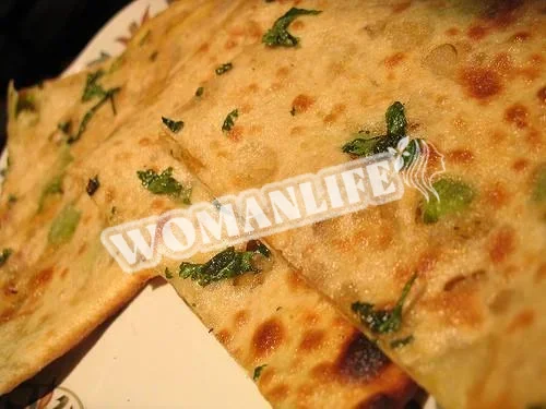 Хліб з картоплею на сковороді Aloo Paratha