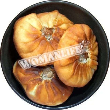 Біляш по-казахськи з м'ясом