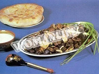 Куйрдак з нирками, яловичої печінкою і серцем