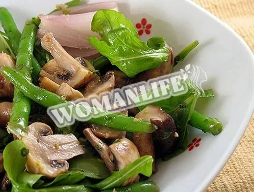Салат з печерицями Ситний