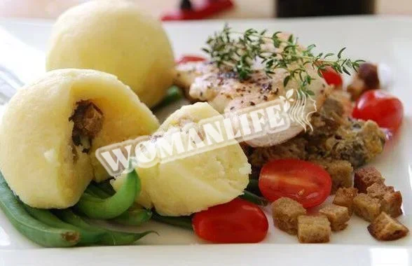 Картопляні вареники зі свининою (Kroppkakor)