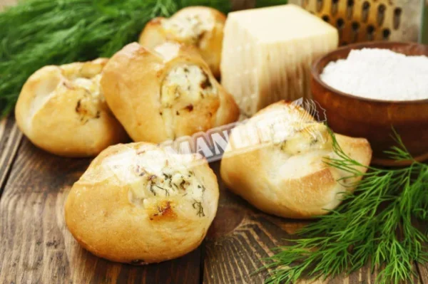 Булочки з часником і зеленню