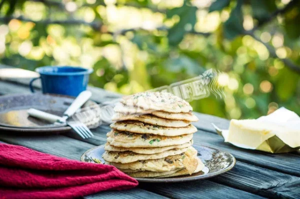 Млинці з зеленню та грибами