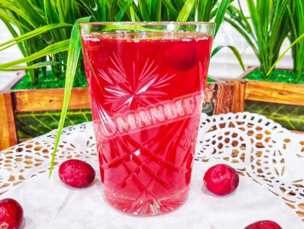 Компот із замороженої журавлини
